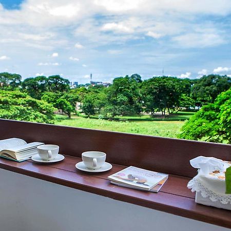 Railway Park Hostel Chiang Mai Bagian luar foto