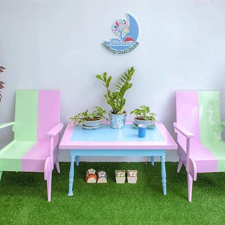 Railway Park Hostel Chiang Mai Bagian luar foto