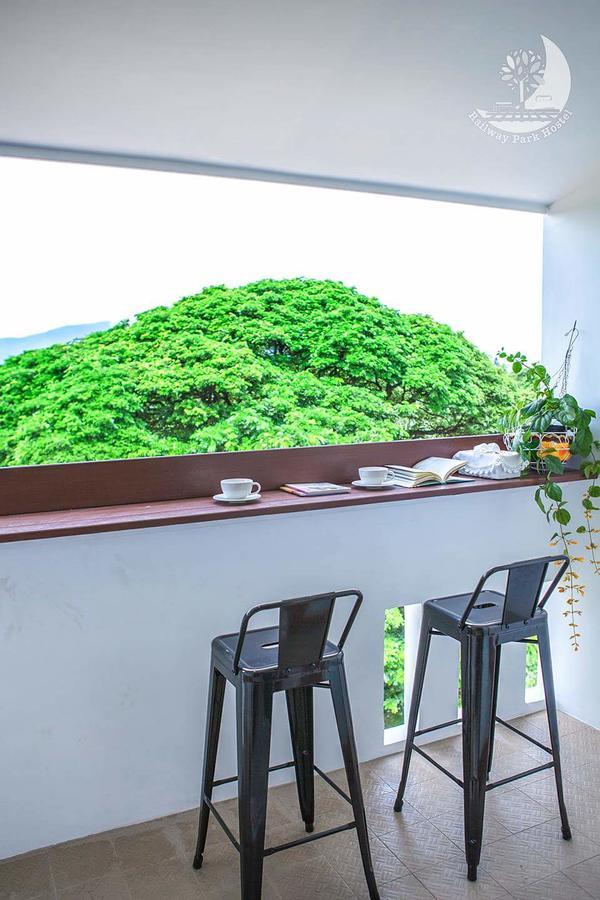 Railway Park Hostel Chiang Mai Bagian luar foto